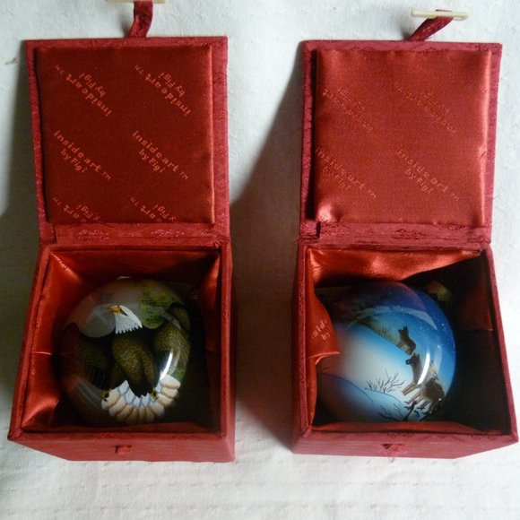 2 Inside Art Blown Glass Hand Painted Ornaments by FIGI Bald Eagle & Coyotes - Picture 9 of 11